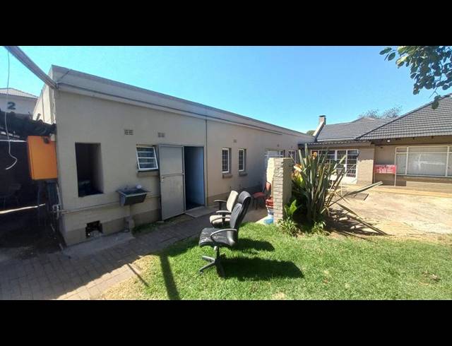 OFFICE FOR SALE IN THREE RIVERS
